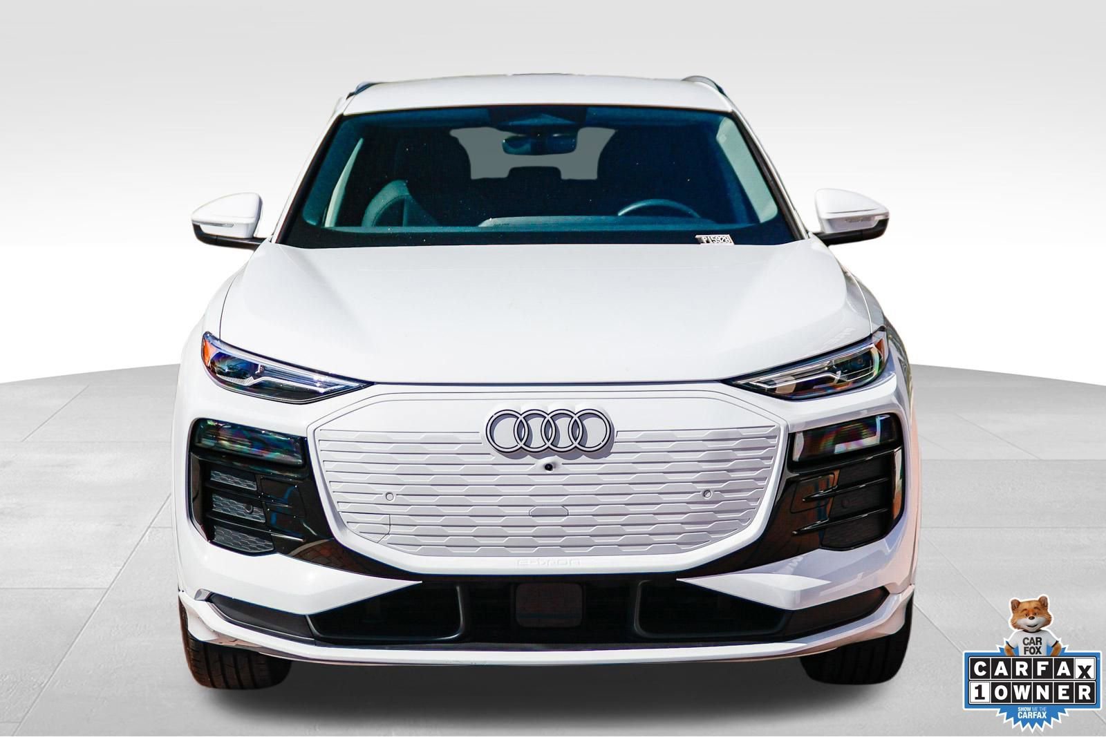 Certified 2025 Audi Q6 e-tron Premium w/ Convenience Package image 2