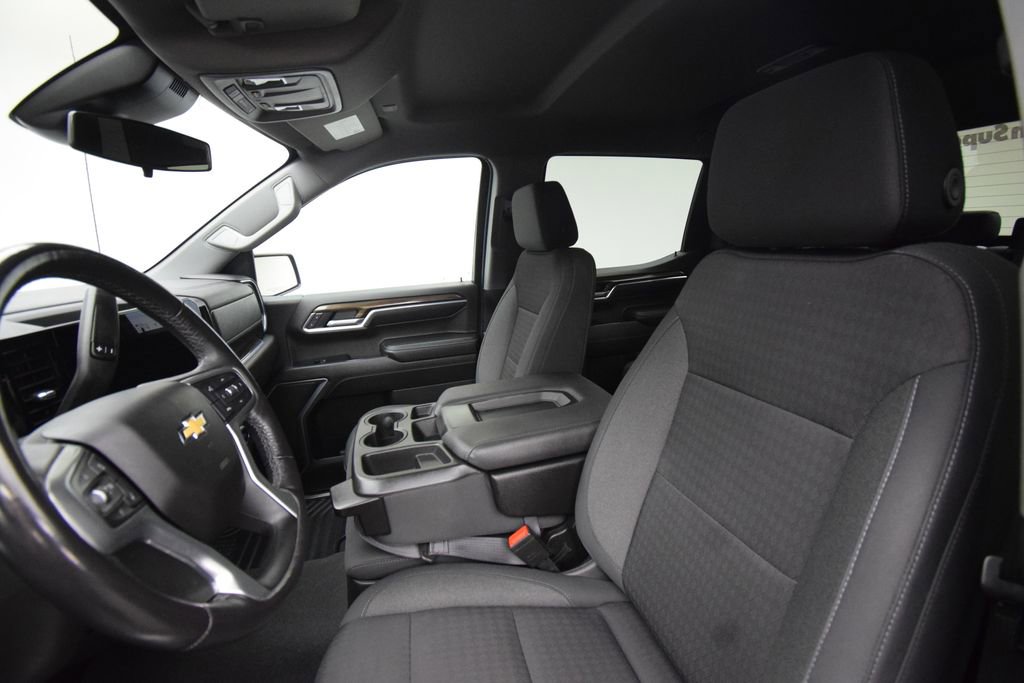 Used 2022 Chevrolet Silverado 1500 LT AWD/4WD image 19
