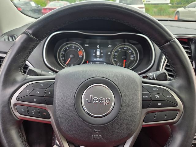 Used 2019 Jeep Cherokee Limited FWD image 23