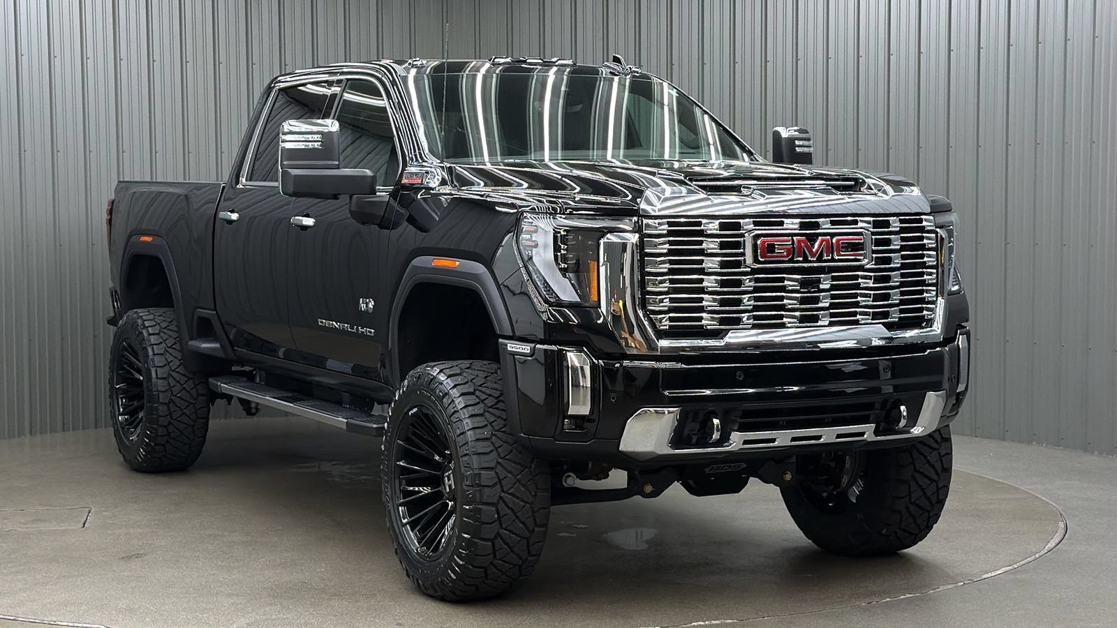 Used 2026 GMC Sierra 3500 Denali w/ Denali Reserve Package AWD/4WD image 7