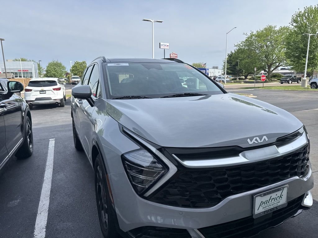 Used 2023 Kia Sportage SX AWD/4WD image 2