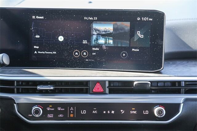 Used 2025 Kia Sorento SX image 13