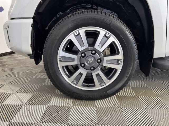 Used 2021 Toyota Tundra Platinum AWD/4WD image 25
