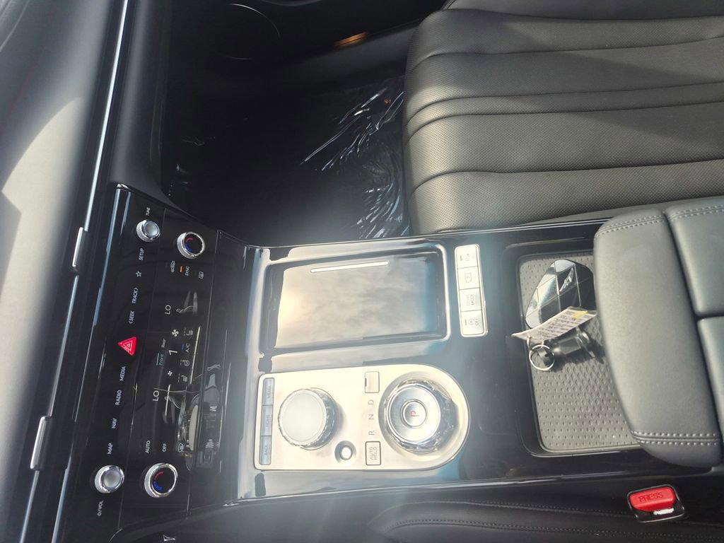 Used 2026 Genesis G80 2.5T image 16