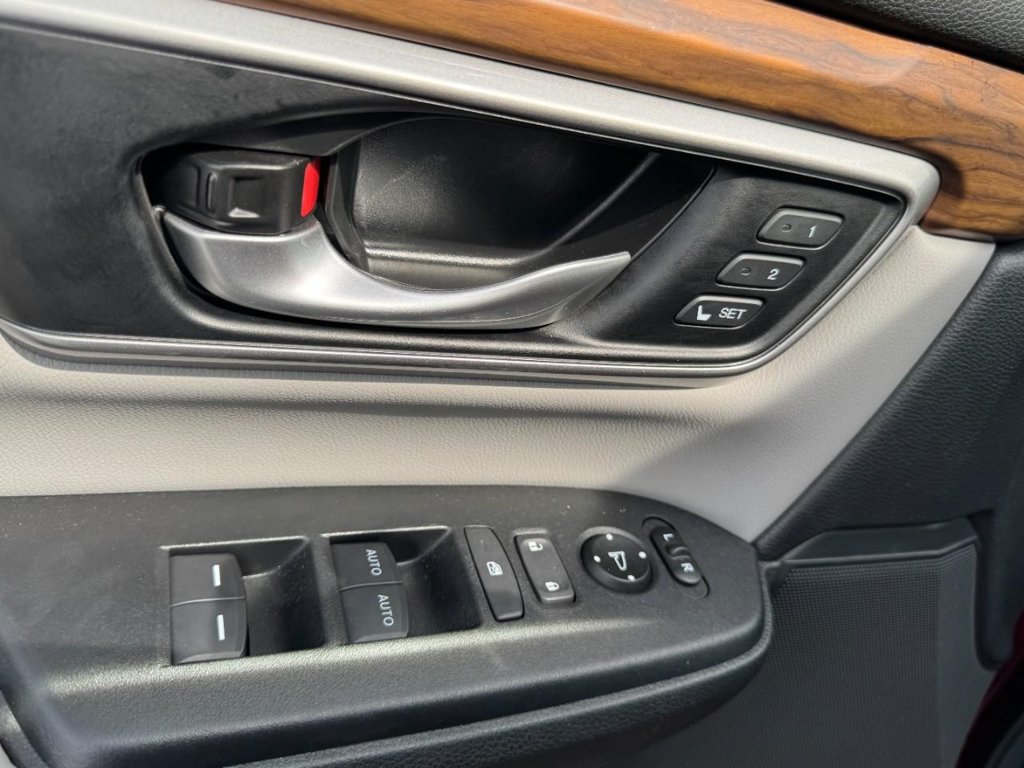 Used 2020 Honda CR-V Touring image 16