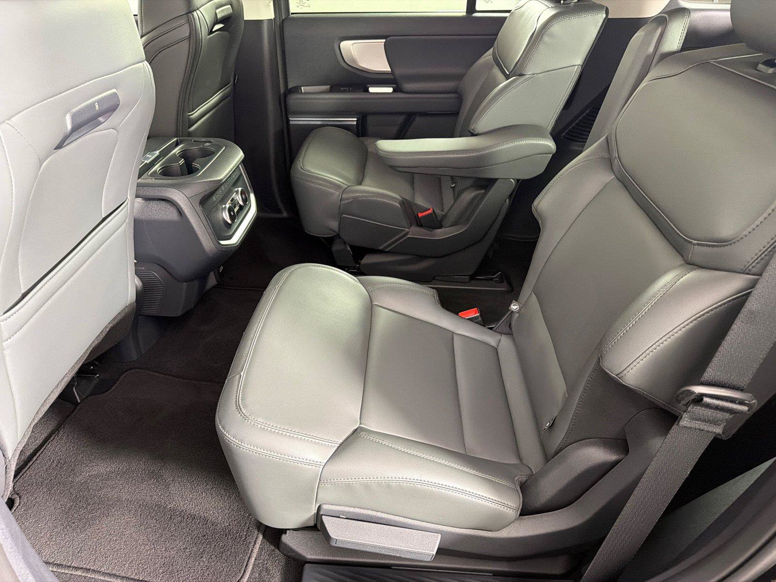 Used 2026 Ford Expedition Active RWD image 20