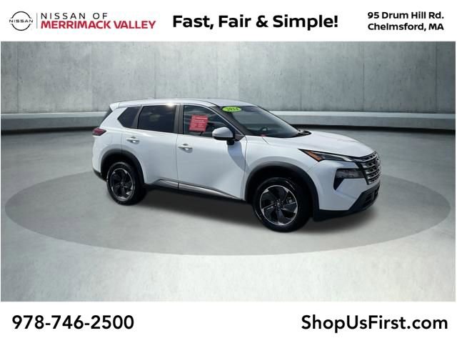 Used 2024 Nissan Rogue SV image 1