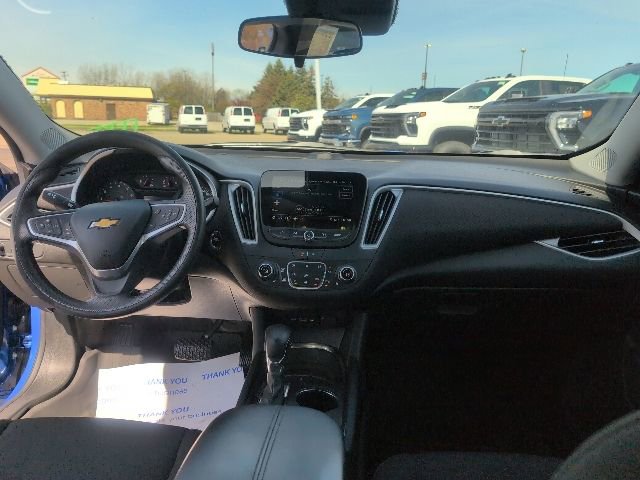 Used 2023 Chevrolet Malibu LT FWD image 36