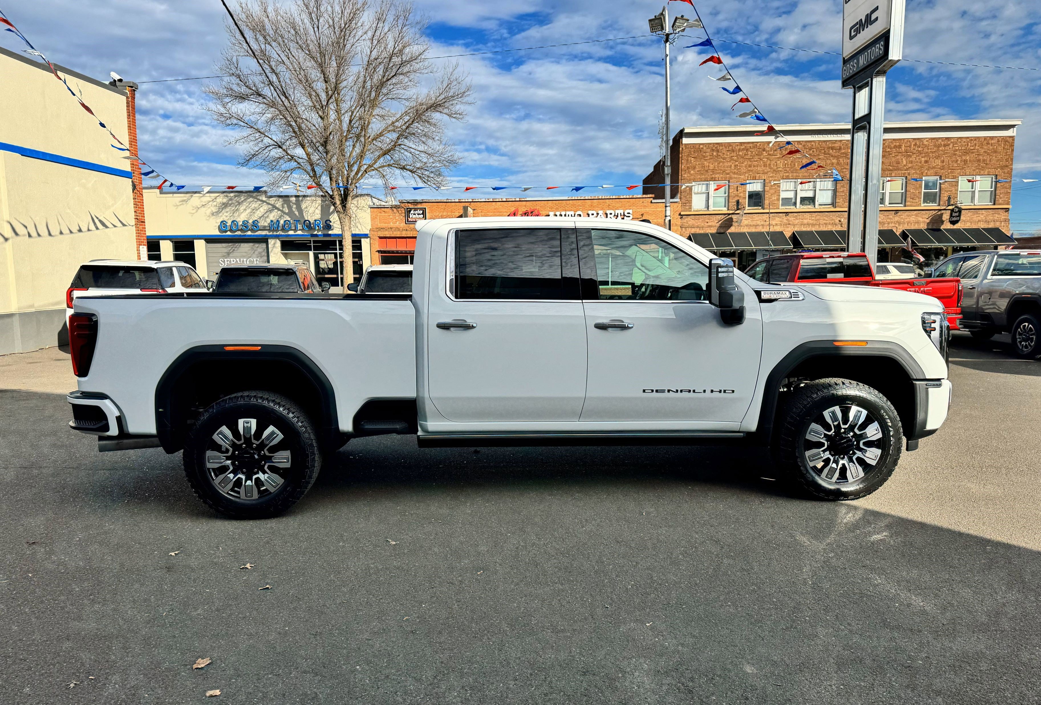 New 2026 GMC Sierra 3500 Denali image 9