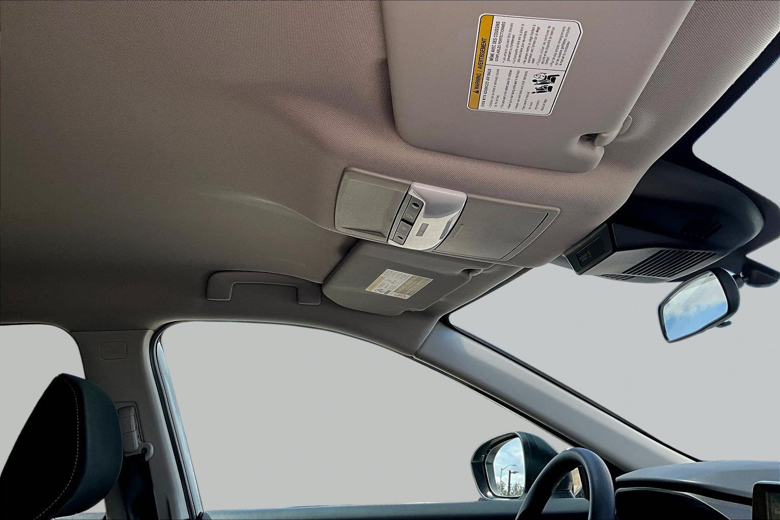 Used 2024 Nissan Rogue S FWD image 26