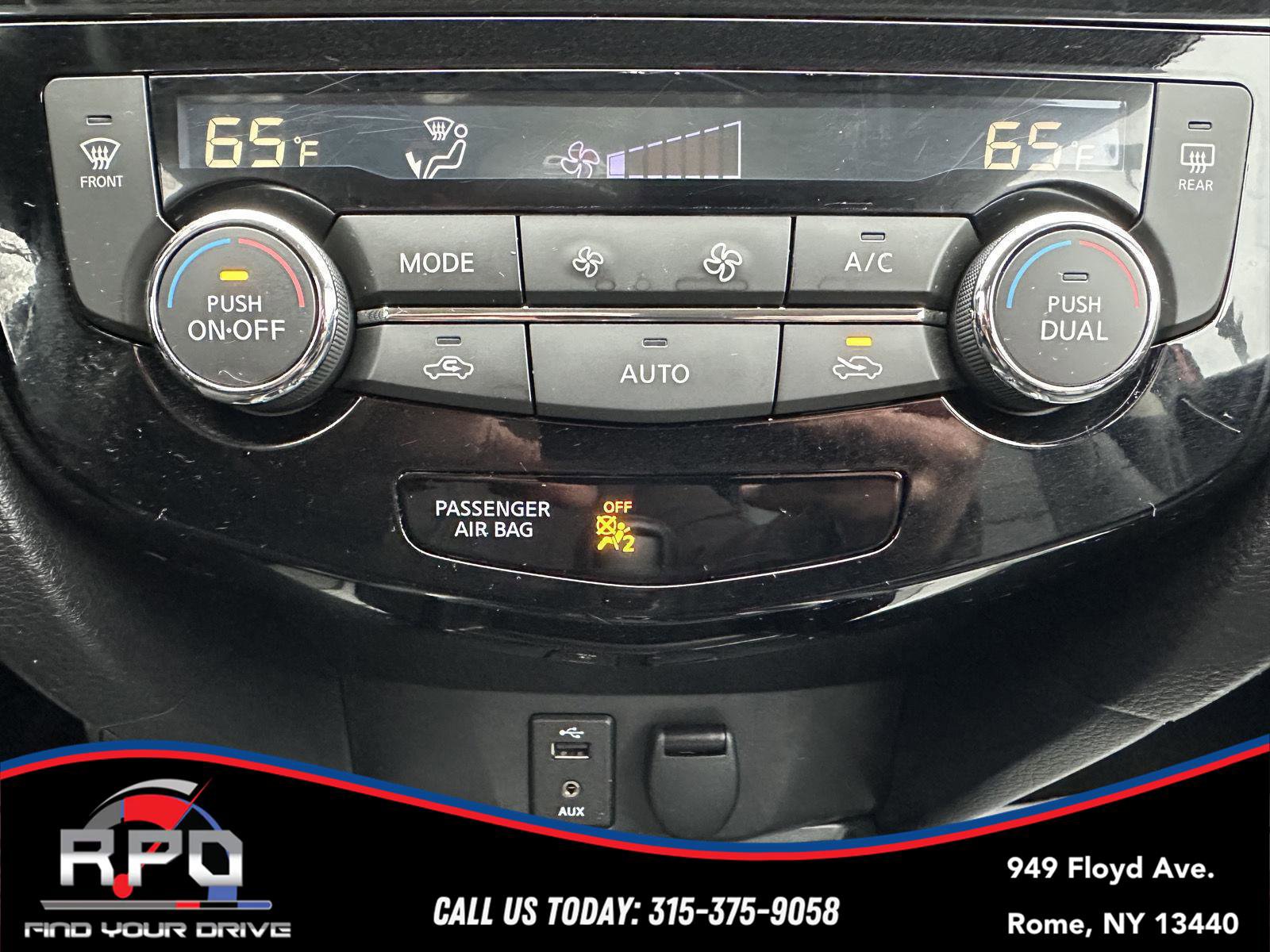 Used 2016 Nissan Rogue SL image 23