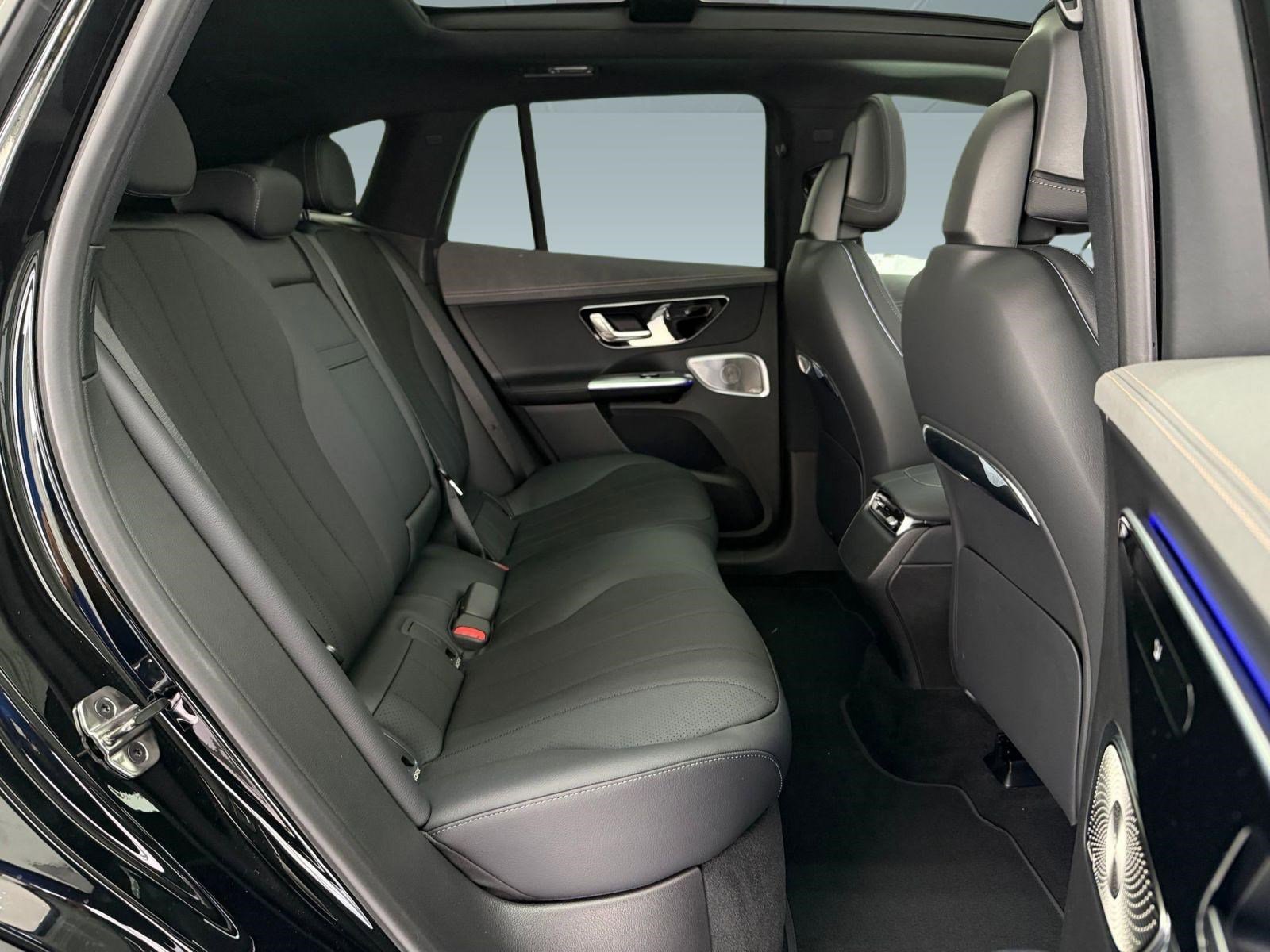 New 2026 Mercedes-Benz EQE 320 4MATIC SUV image 25