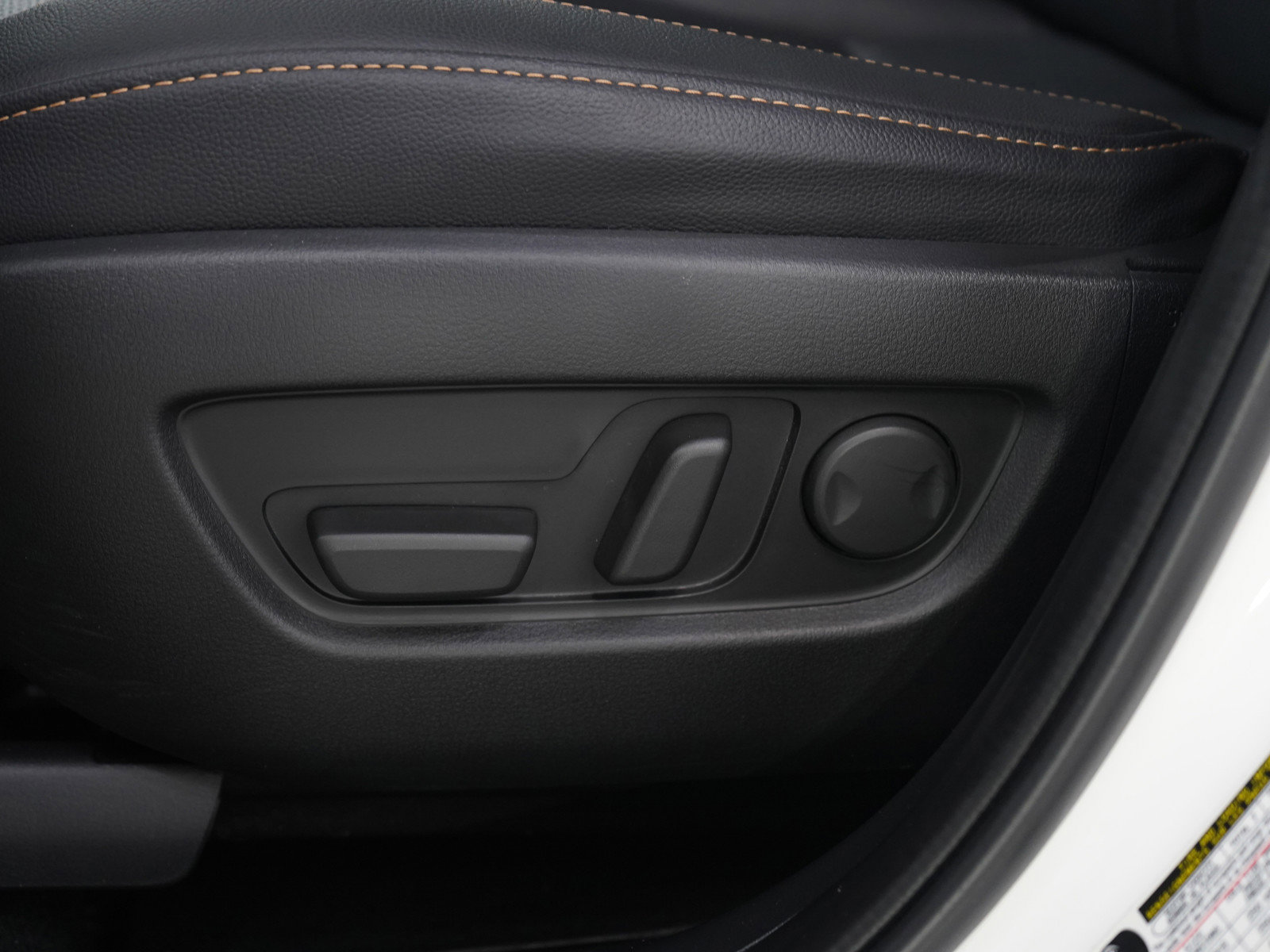 Certified 2024 MAZDA CX-90 Plug-In Hybrid w/ Preferred image 31