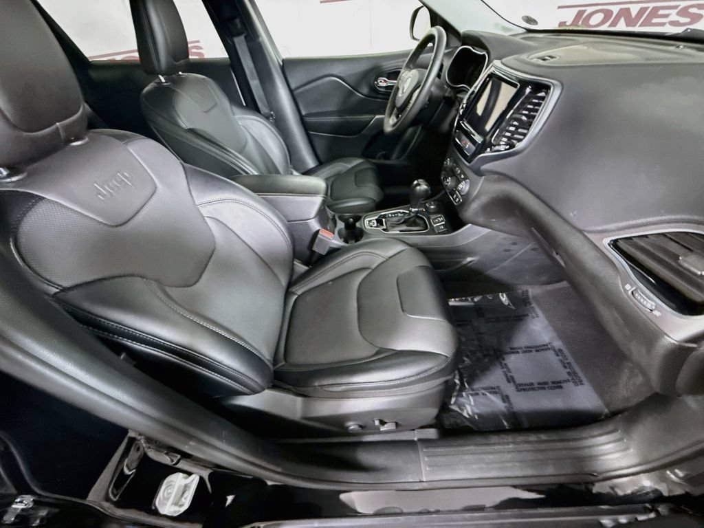 Used 2022 Jeep Cherokee Limited AWD/4WD image 32