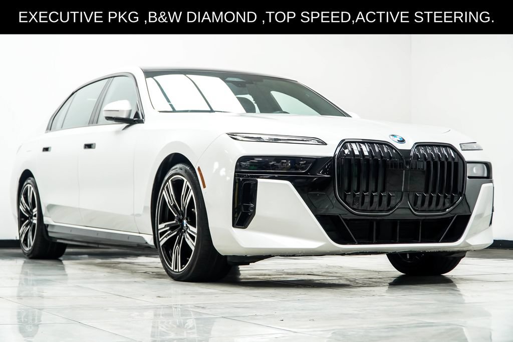 Used 2025 BMW 750e xDrive w/ Executive Package AWD/4WD image 4