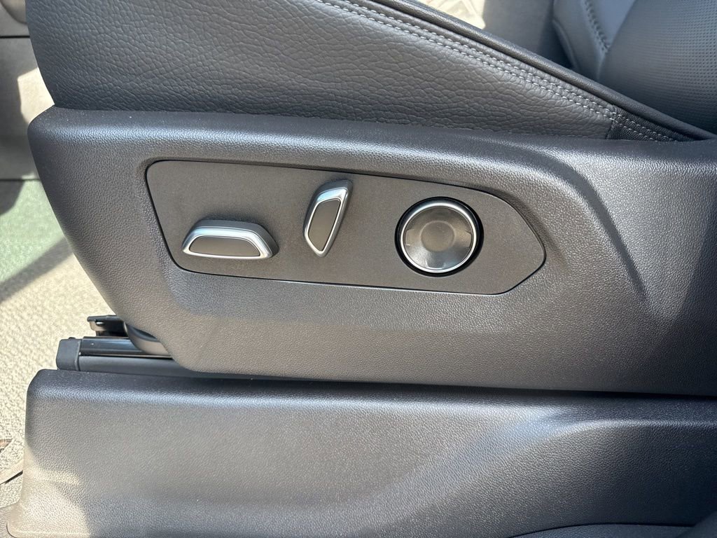 Used 2025 GMC Sierra 1500 Denali w/ Denali Reserve Package image 10