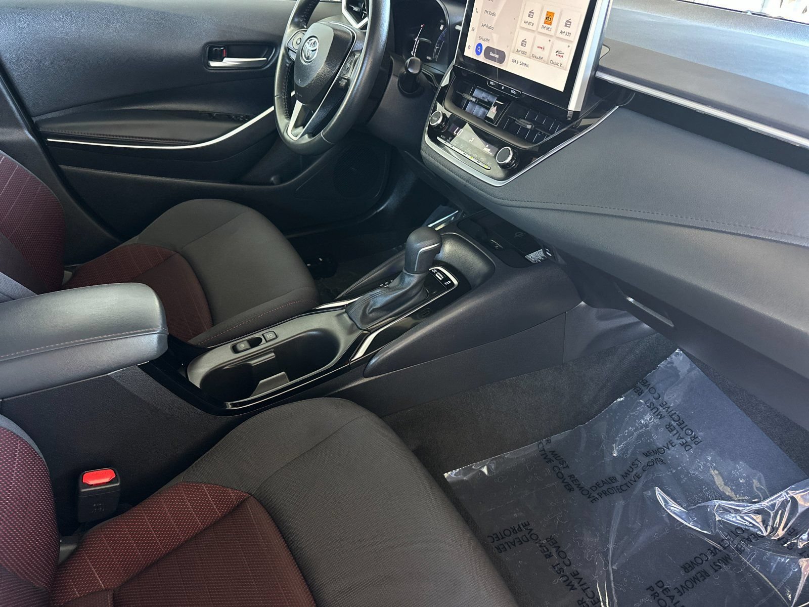 Used 2025 Toyota Corolla SE w/ SE Premium Package FWD image 14