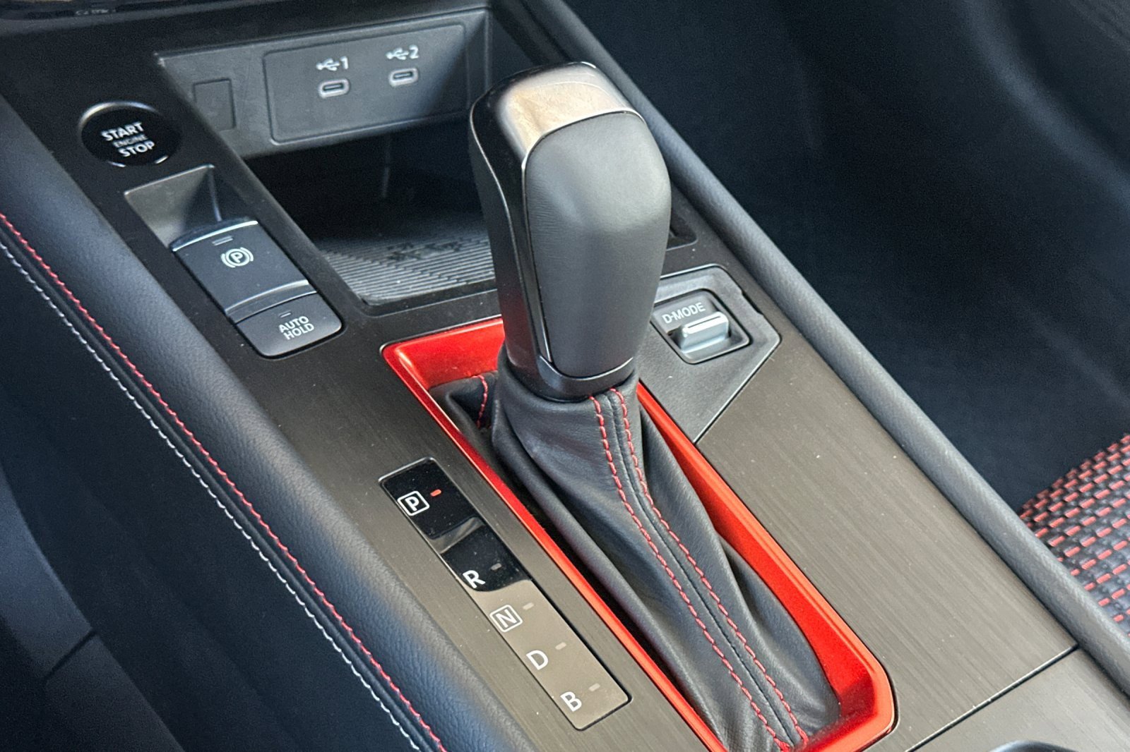 New 2025 Nissan Kicks SR image 18