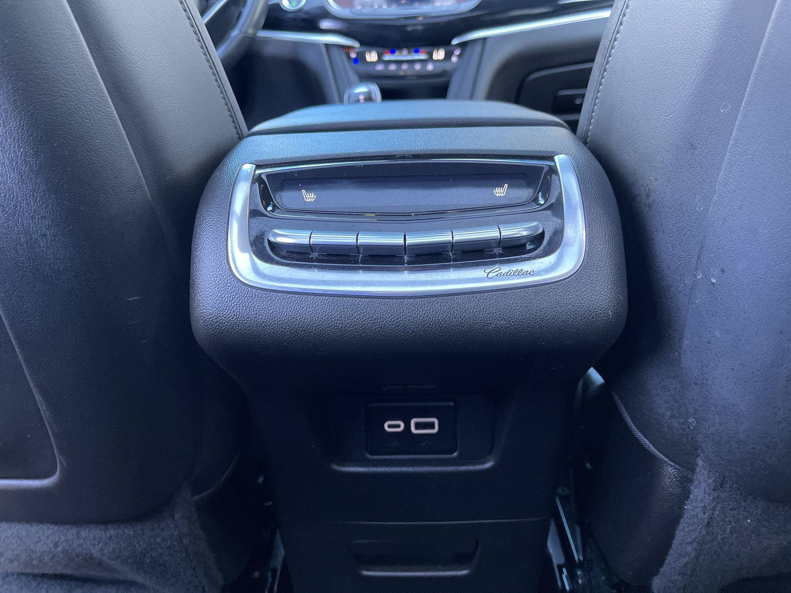 Used 2024 Cadillac XT6 Sport w/ Technology Package AWD/4WD image 45
