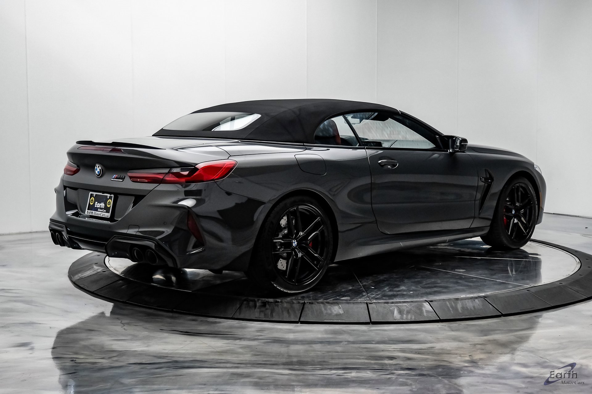 Used 2022 BMW M8 Competition w/ M Carbon Exterior Package image 17