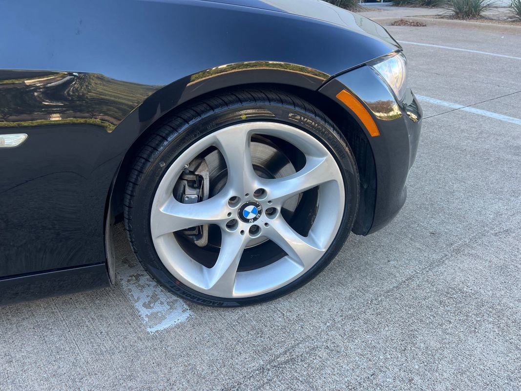 Used 2008 BMW 335i Convertible image 12