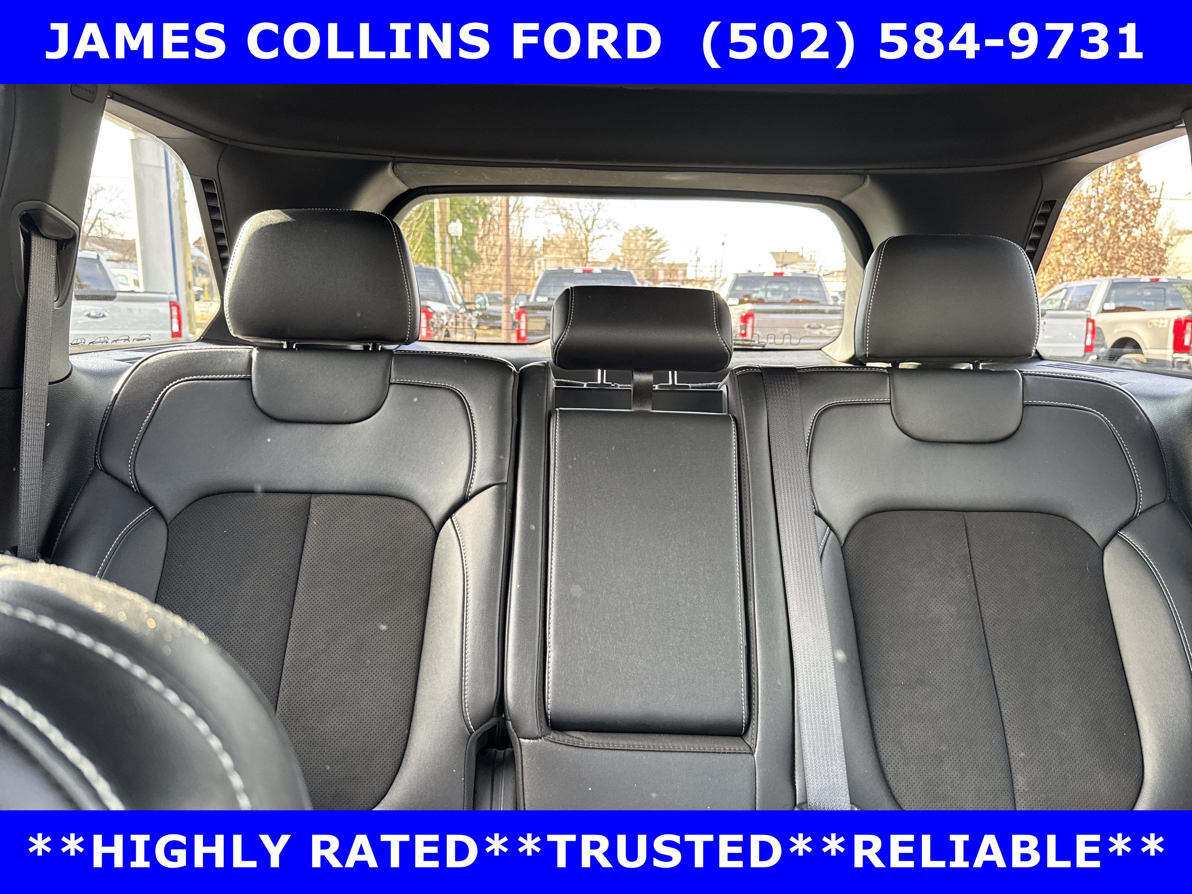 Used 2024 Jeep Grand Cherokee Altitude AWD/4WD image 18