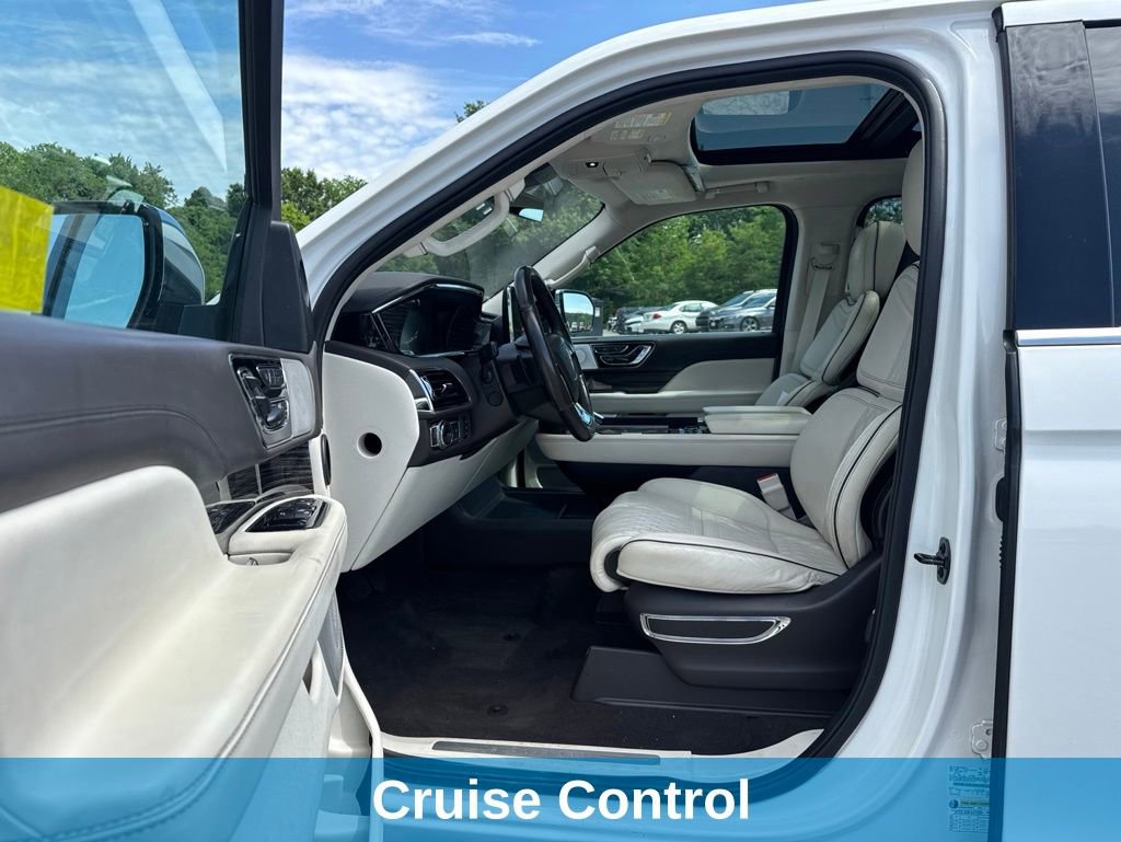 Used 2020 Lincoln Navigator Black Label w/ Cargo Convenience Package AWD/4WD image 14