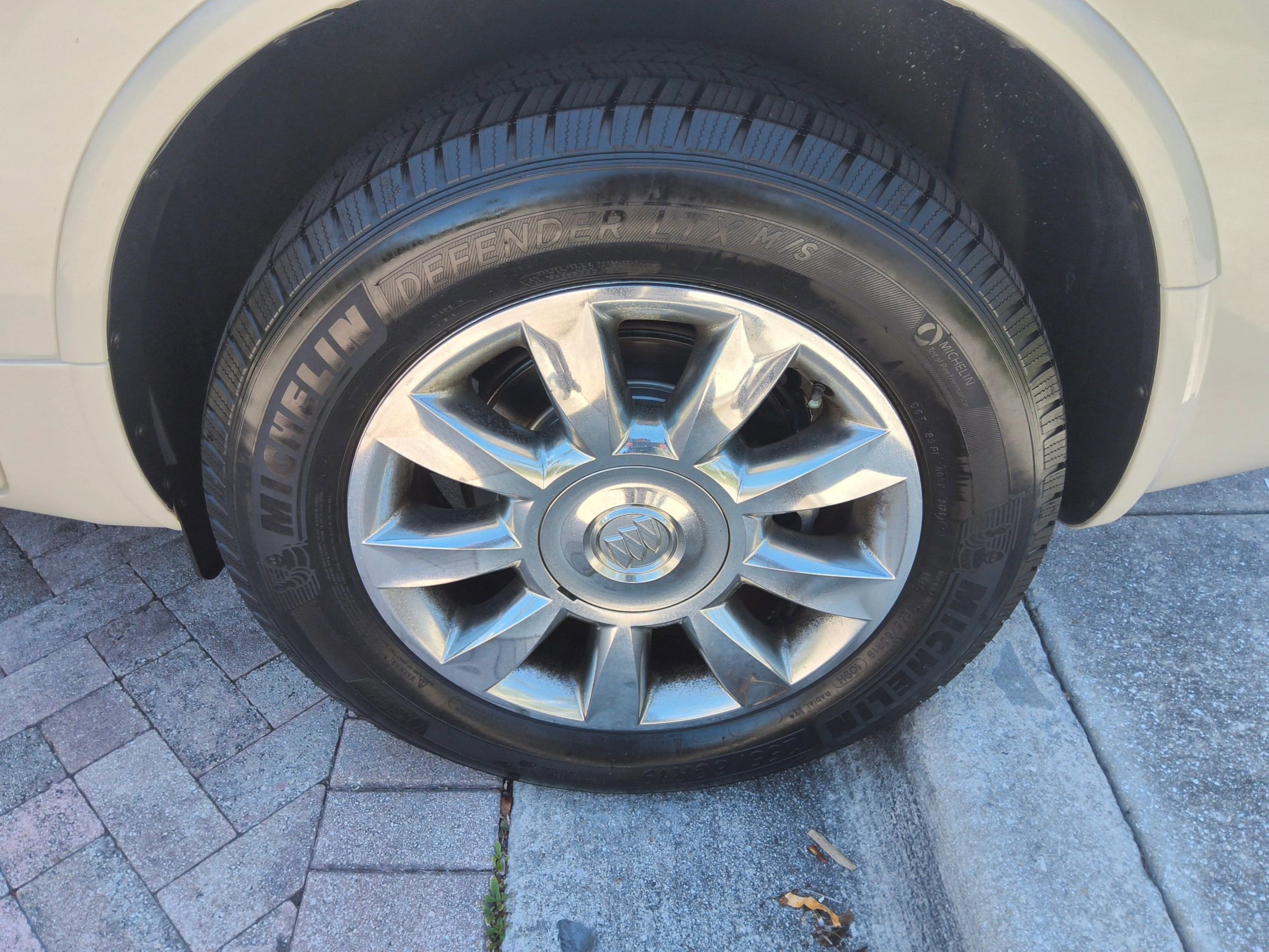 Used 2014 Buick Enclave Premium w/ Trailering Provision Package FWD image 46