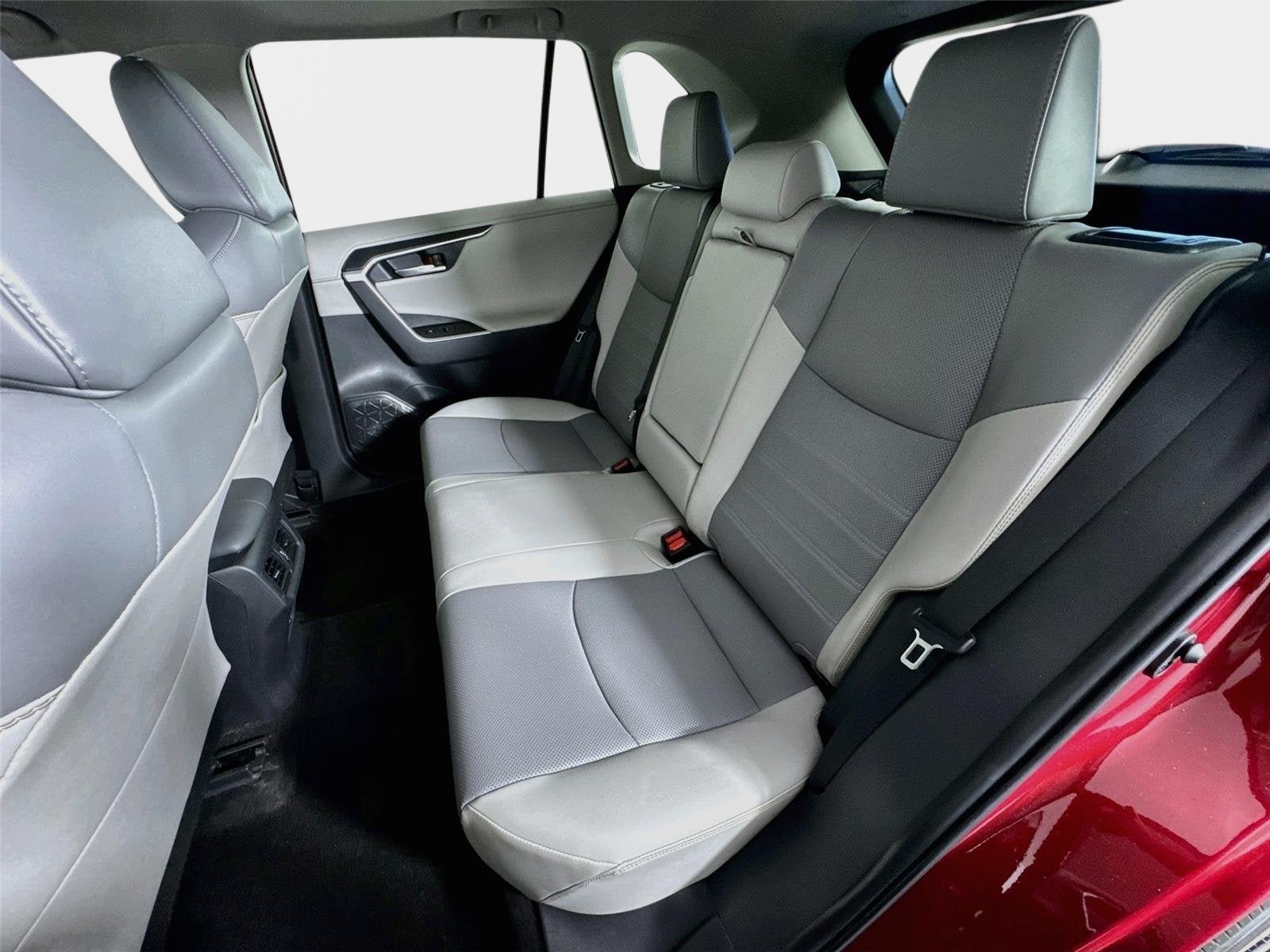 Used 2023 Toyota RAV4 Limited FWD image 23