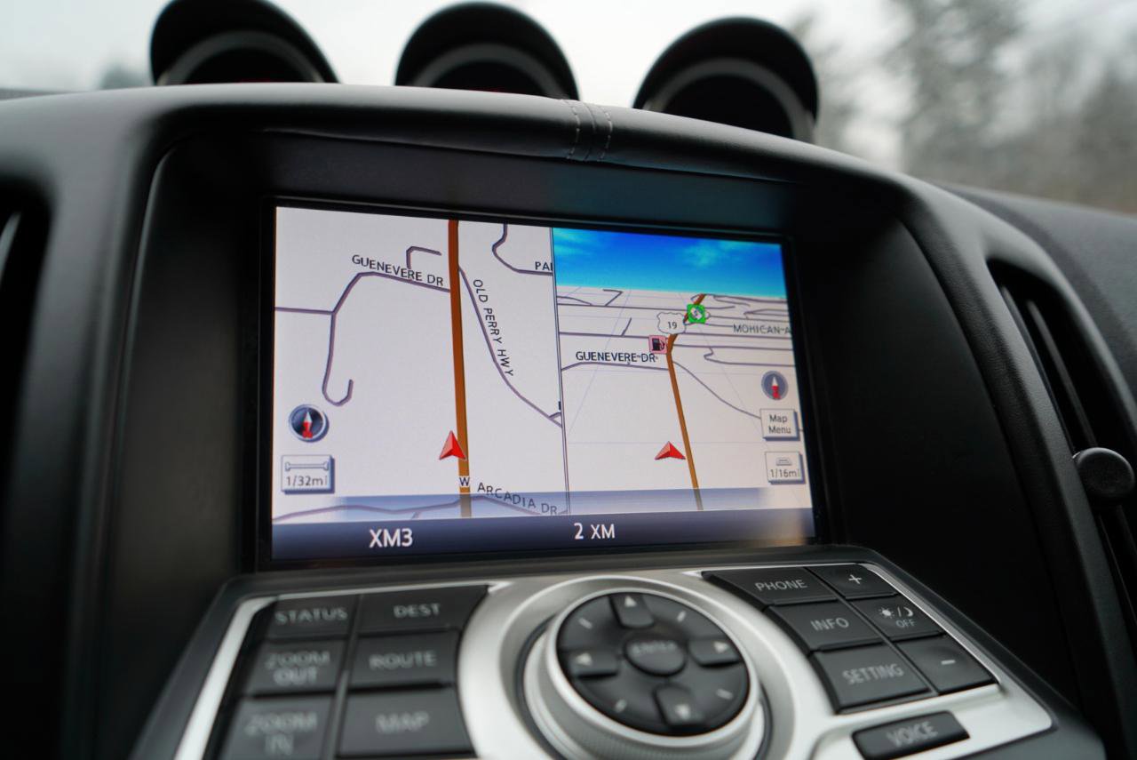 Used 2016 Nissan 370Z Coupe image 36