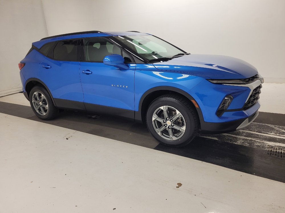 Used 2024 Chevrolet Blazer LT w/ Convenience Package FWD image 11