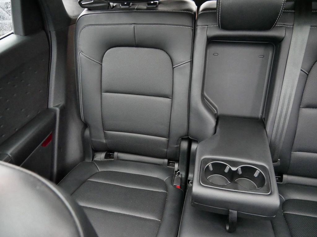 Used 2020 Ford Escape SE Sport image 18