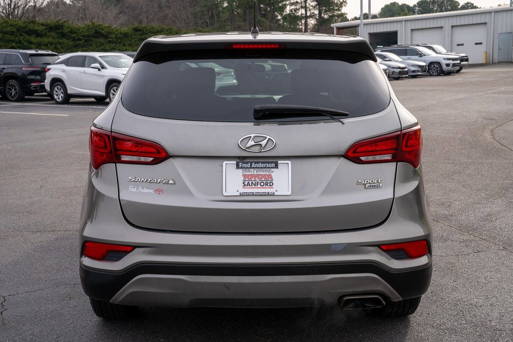 Used 2018 Hyundai Santa Fe Sport image 4