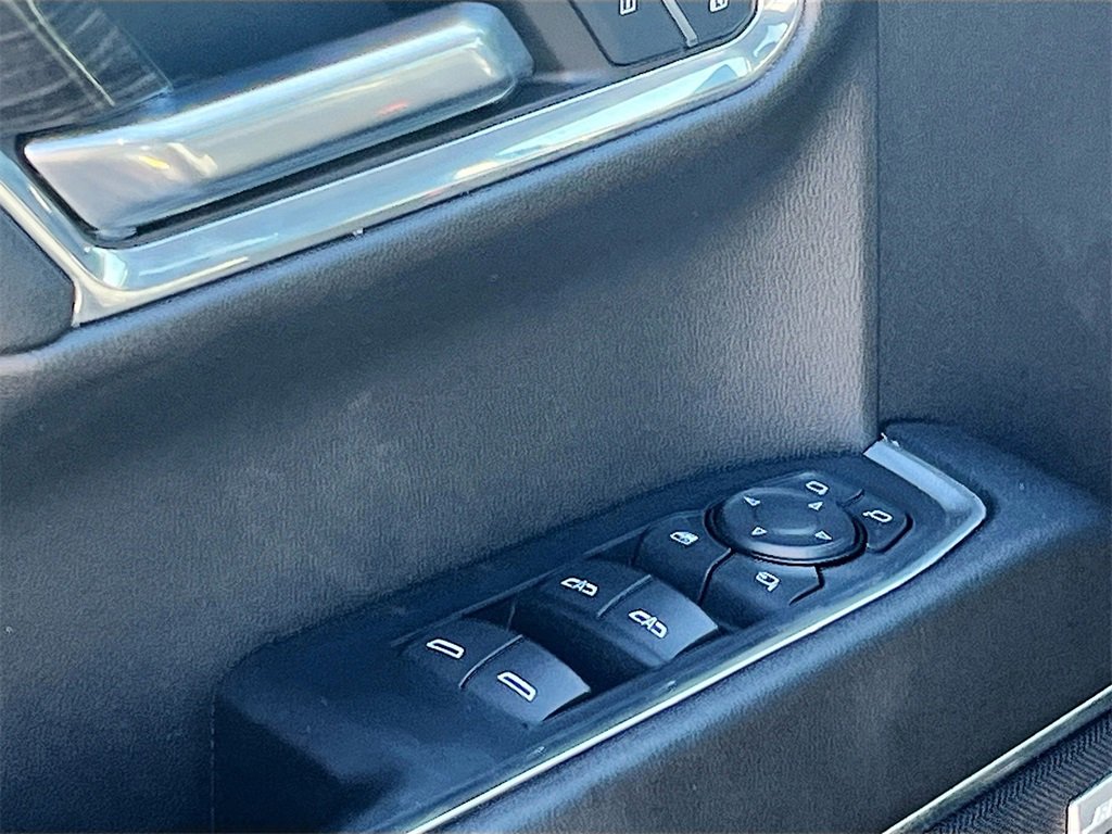 Used 2024 Chevrolet Silverado 1500 LTZ w/ LTZ Premium Package image 18