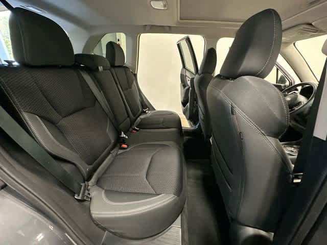 Used 2020 Subaru Forester Premium AWD/4WD image 24