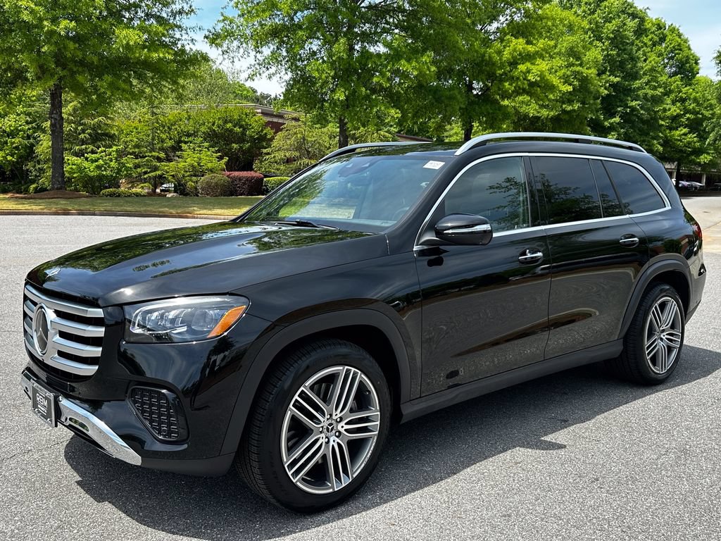 Certified 2025 Mercedes-Benz GLS 450 4MATIC image 4