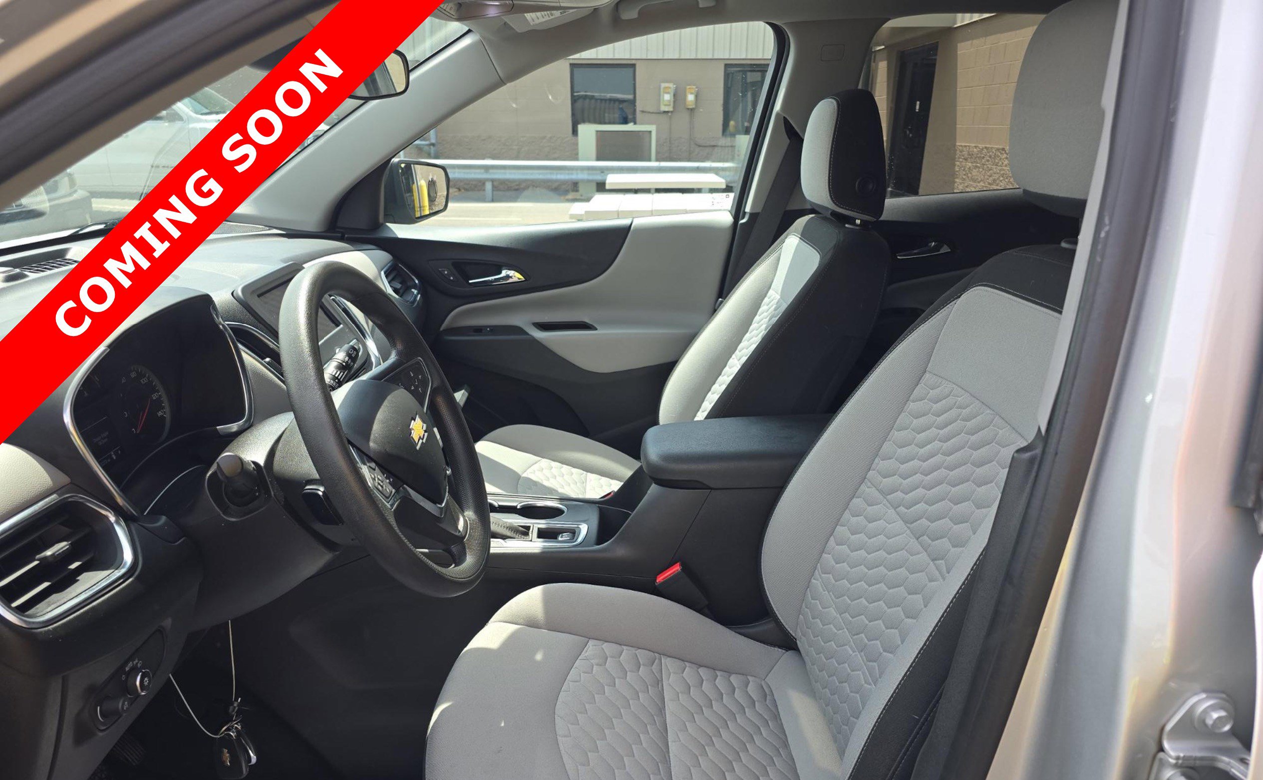 Used 2021 Chevrolet Equinox LS w/ LS Convenience Package AWD/4WD image 6