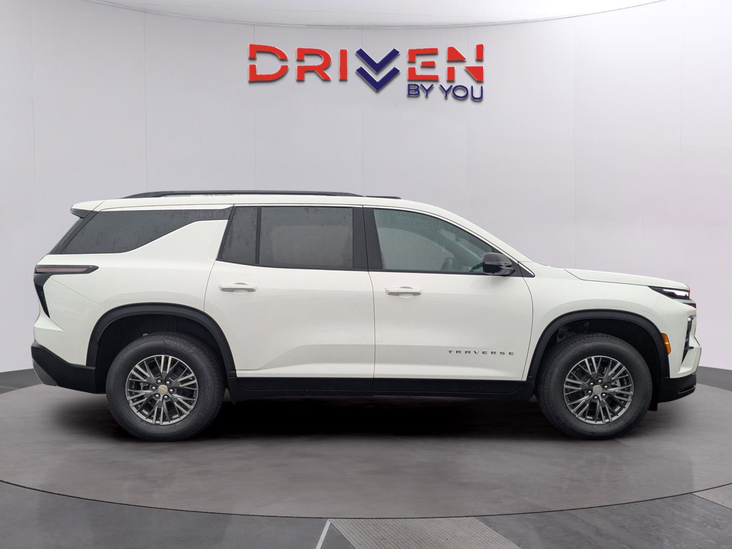 New 2026 Chevrolet Traverse LT image 6