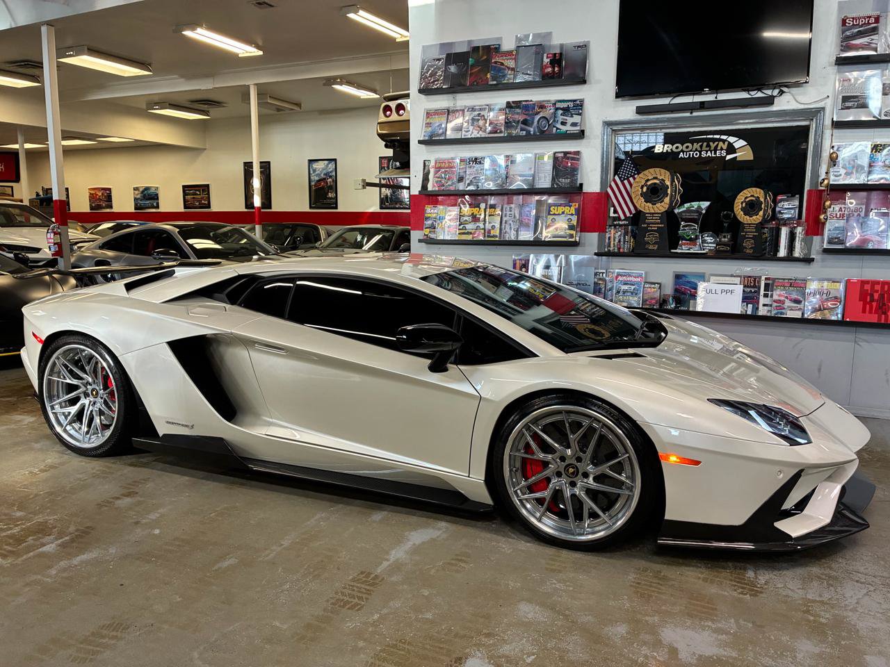 Used 2017 Lamborghini Aventador S AWD/4WD image 8