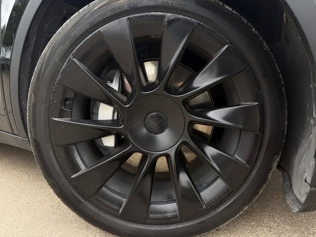 Used 2021 Tesla Model Y Long Range AWD/4WD image 9