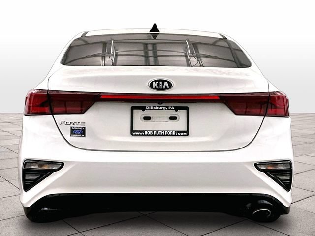 Used 2019 Kia Forte LXS FWD image 4