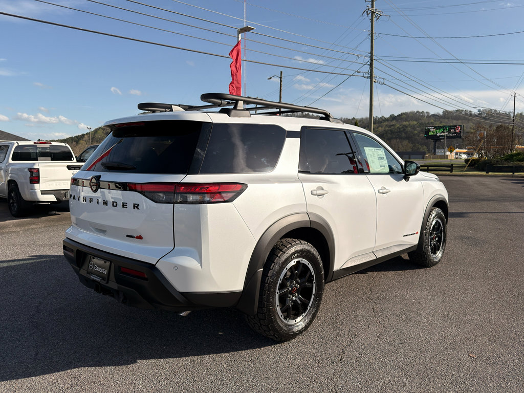 New 2026 Nissan Pathfinder SV image 4