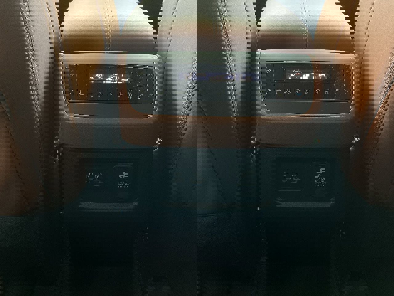 Used 2024 Nissan Pathfinder Platinum w/ Cargo Package AWD/4WD image 13