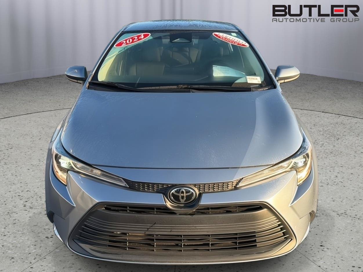 Certified 2024 Toyota Corolla LE FWD image 9