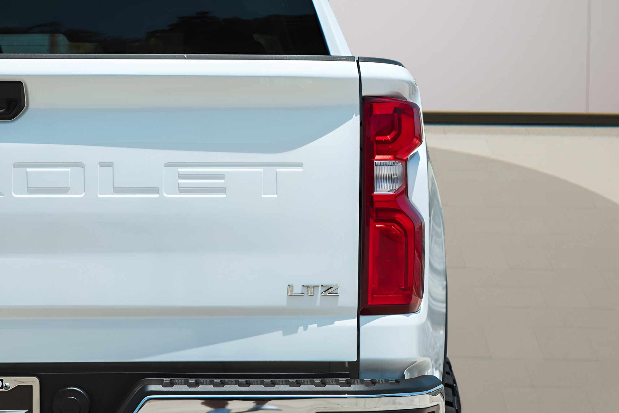 Used 2023 Chevrolet Silverado 2500 LTZ AWD/4WD image 11