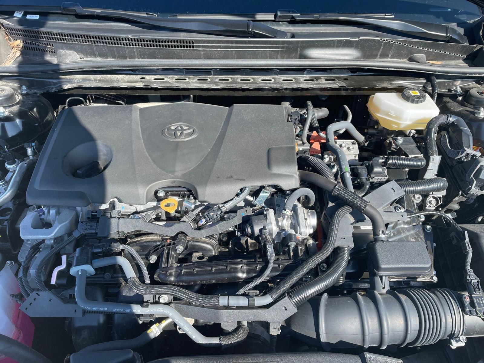 Used 2025 Toyota Camry LE image 32