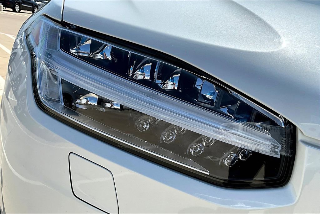 Certified 2023 Volvo XC90 T8 Plus w/ Protection Package Premier image 38