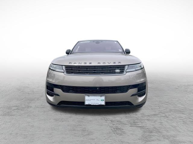 Used 2023 Land Rover Range Rover Sport SE AWD/4WD image 2