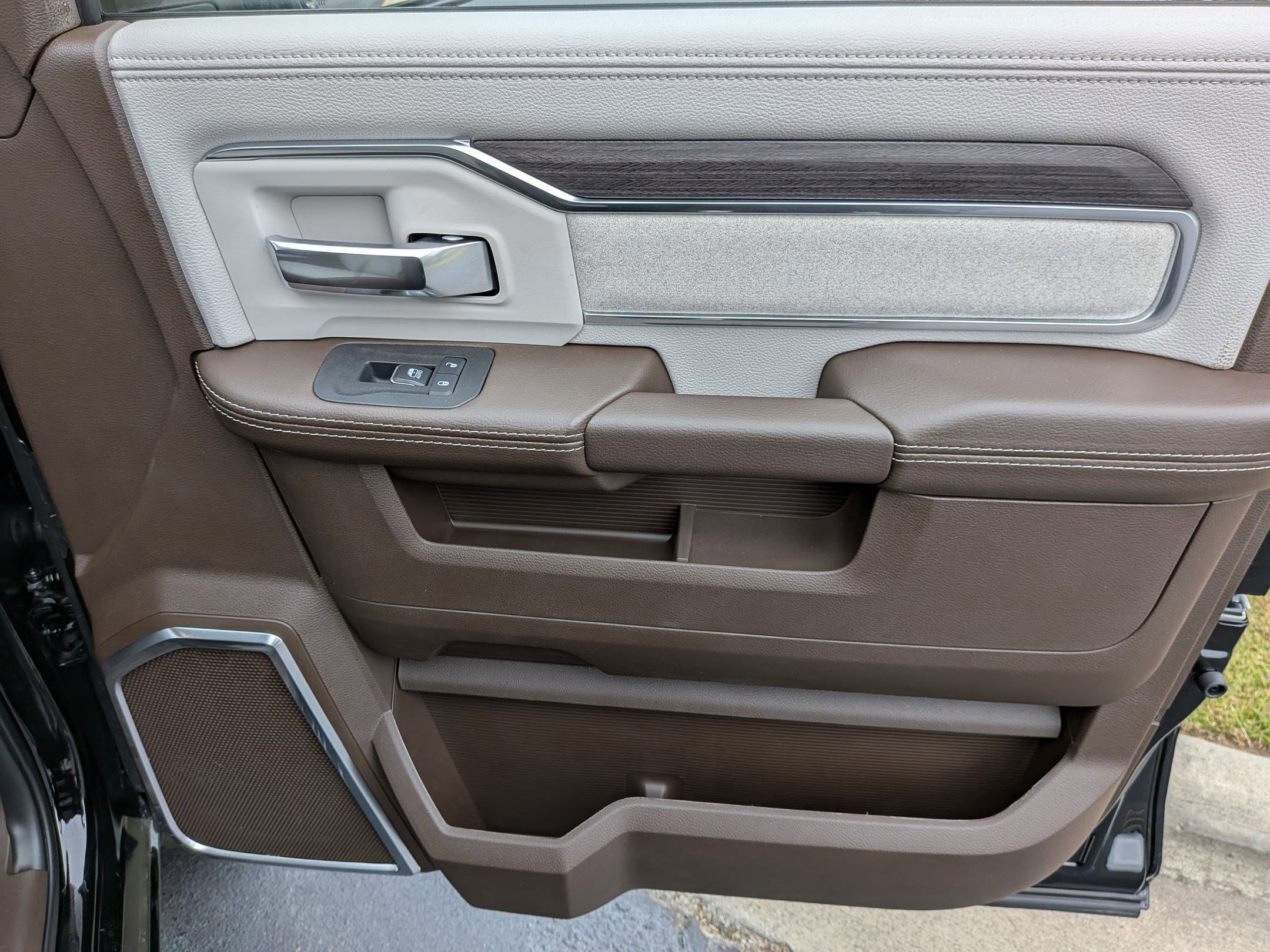 New 2026 RAM 2500 Laramie image 37