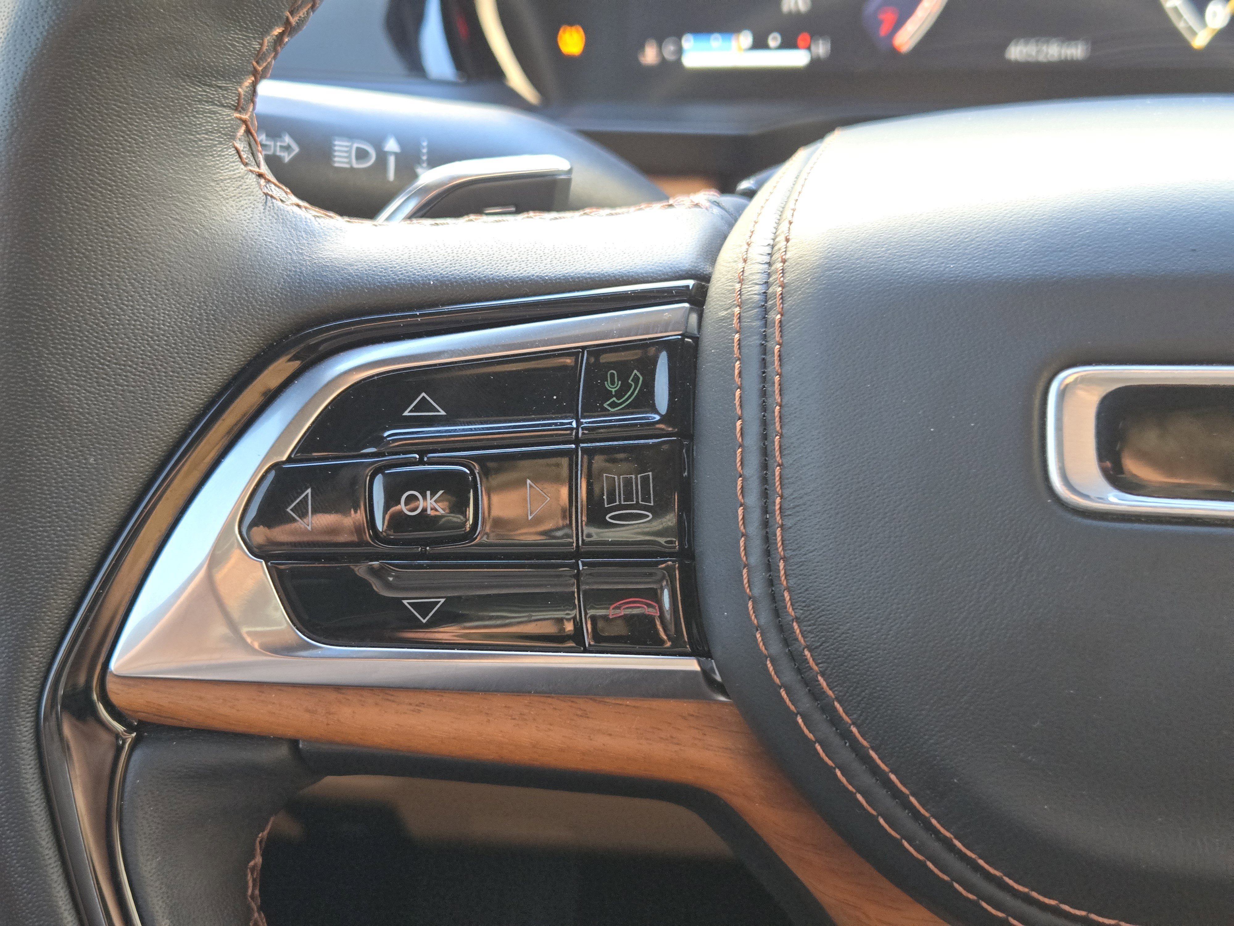 Used 2024 Jeep Grand Cherokee L Summit image 31